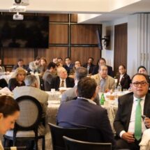 Alejandro Armenta se reunió con la clase empresarial de Puebla