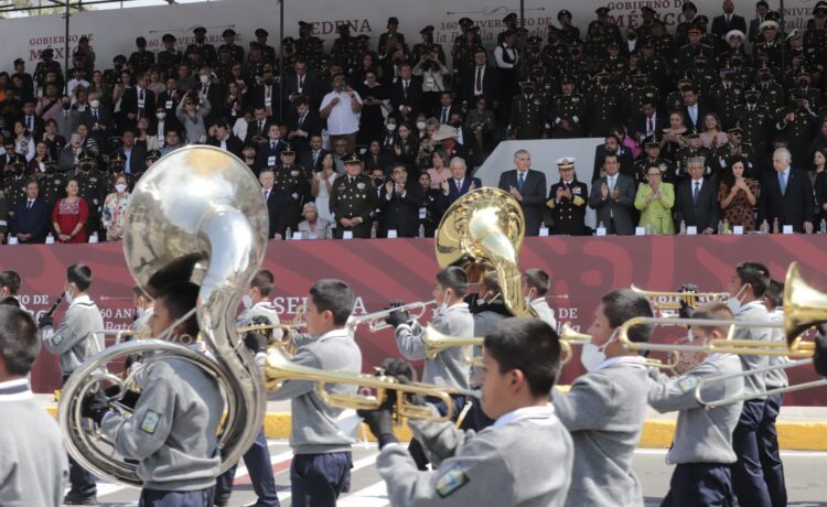 REALIZAN PREPARATIVOS PARA EL DESFILE DE ESTE DOMINGO 5 DE MAYO