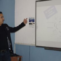 Carlos del Razo director de “The StiQR Factory” comparte plática de emprendimiento en Universidad DASC Puebla