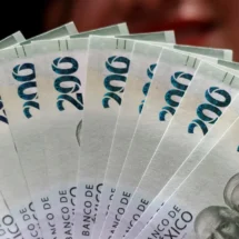 Deuda pública cayó a 45.5 % del PIB