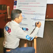 Rivera firma acuerdo por la salud renal