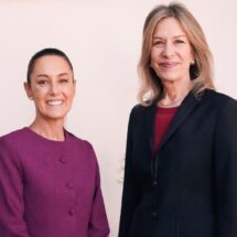 SHEINBAUM SE REÚNE CON UNA COMITIVA DEL GOBIERNO DE EE.UU