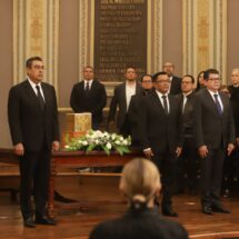 Asiste Sergio Salomón a homenaje póstumo del diputado Carlos Navarro Corro