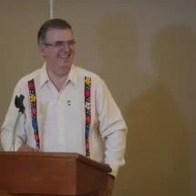 PIDE MARCELO EBRARD LICENCIA UNAS HORAS ANTES DE LA VOTACIÓN POR LA REFORMA JUDICIAL