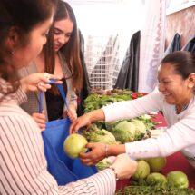 Apoya Bienestar a productores de Módulos de Autosuficiencia con “Mercado del Bienestar”