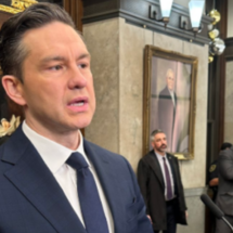 Pierre Poilievre aboga por un acuerdo comercial bilateral entre Canadá y EE.UU., excluyendo a México