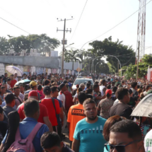 Frontera sur de México enfrenta un aumento inusual de migrantes de regiones en conflicto