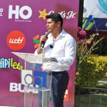 MUÑOZ INSTRUYE A GUADALUPE DANIEL A DOTAR DEL SERVICIO DE AGUA EN LA ZONA DE CUAUTLANCINGO