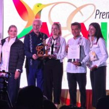 En Tianguis Turístico 2025, Zacatlán triunfa en Premios Mágicos por Excelencias