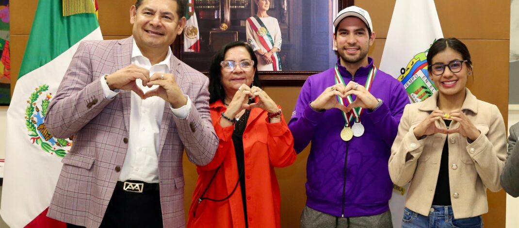 Gobierno de Puebla duplica apoyo económico a medallistas del estado