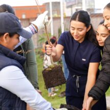 JORNADA DE REFORESTACIÓN EN UNILOMAS ENCABEZADA POR LUPITA CUAUTLE