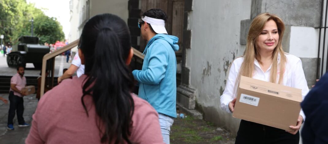 Envía SEDIF cinco camiones más con ayuda humanitaria durante fin semana