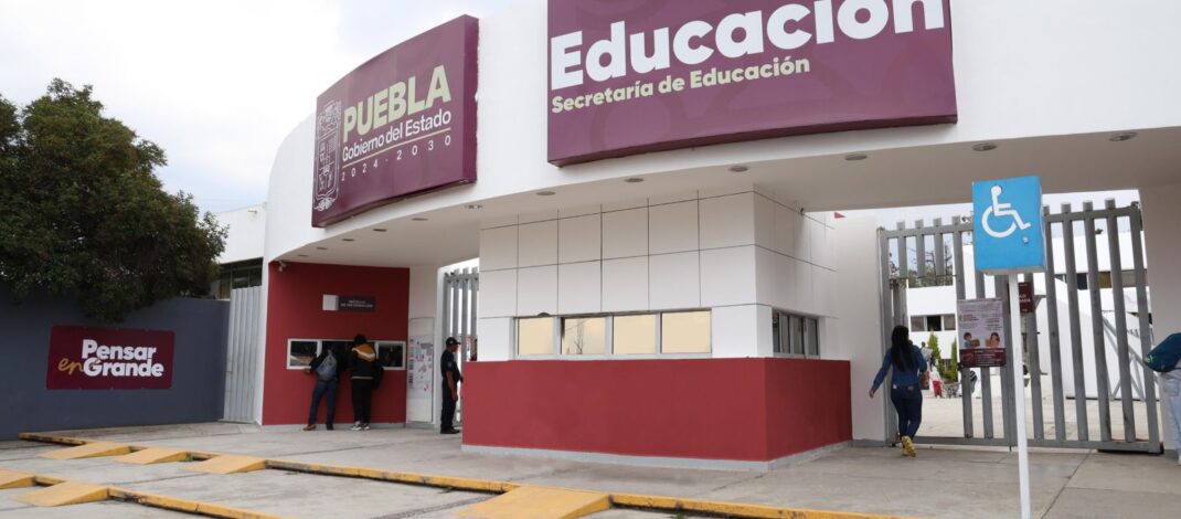 Regresan a clases presenciales estudiantes de 563 escuelas de la Sierra Norte