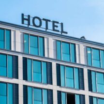 PROPONEN NUEVAS REGLAS PARA LOS HOTELES PARA EVITAR LA VIOLENCIA CONTRA LAS MUJERES