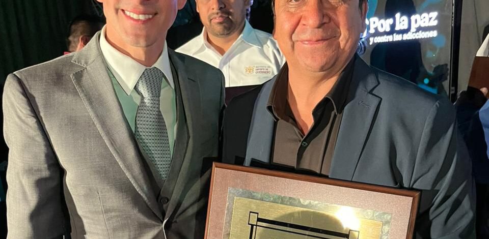 Puebla recibe reconocimiento de CONADE por Juegos Deportivos Escolares